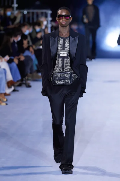 Look 136